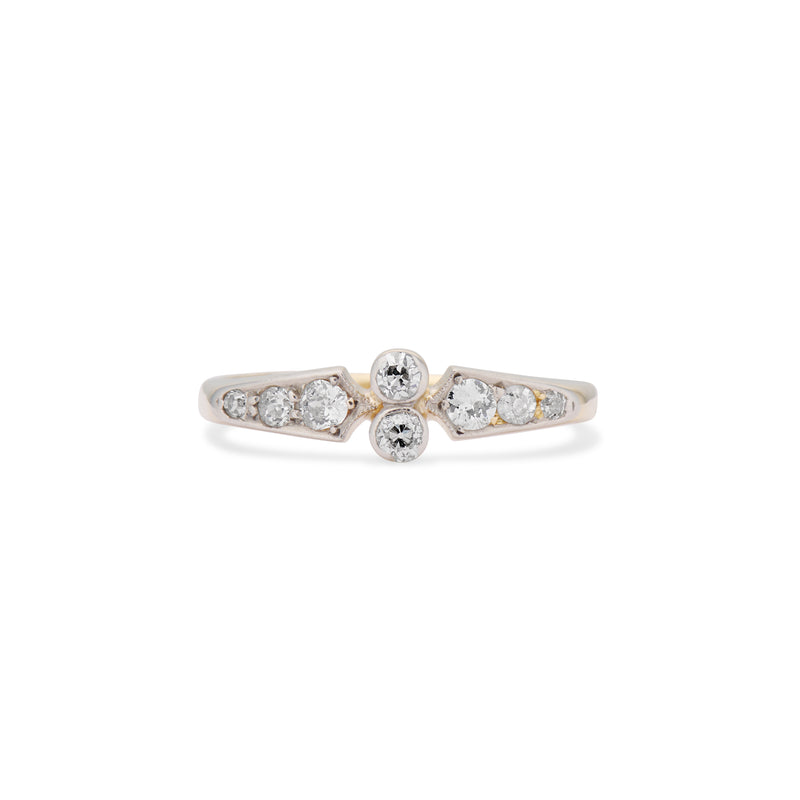 Petite Deco Diamond Band