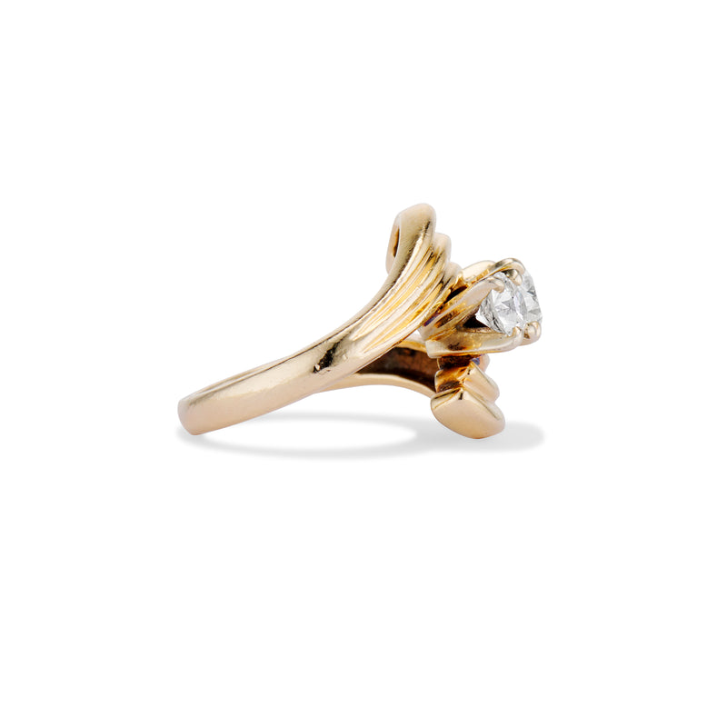 Retro Three Diamond Wave Ring