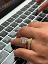 Curved Poesy Knife Edge Pave Diamond Band