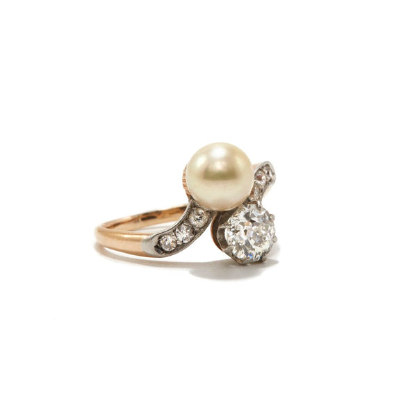 EDWARDIAN PEARL AND DIAMOND TOI ET MOI RING