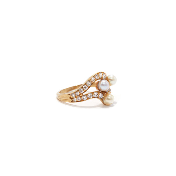 Pearl and Diamond Swirl Ring