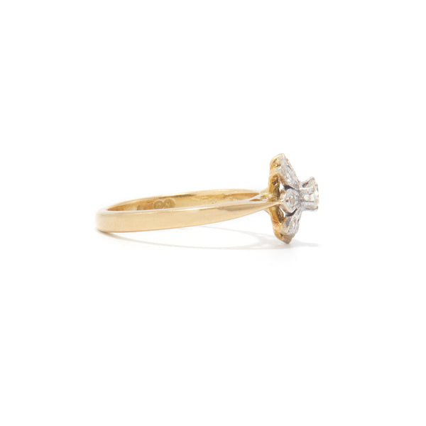 Petite Diamond Daisy Ring