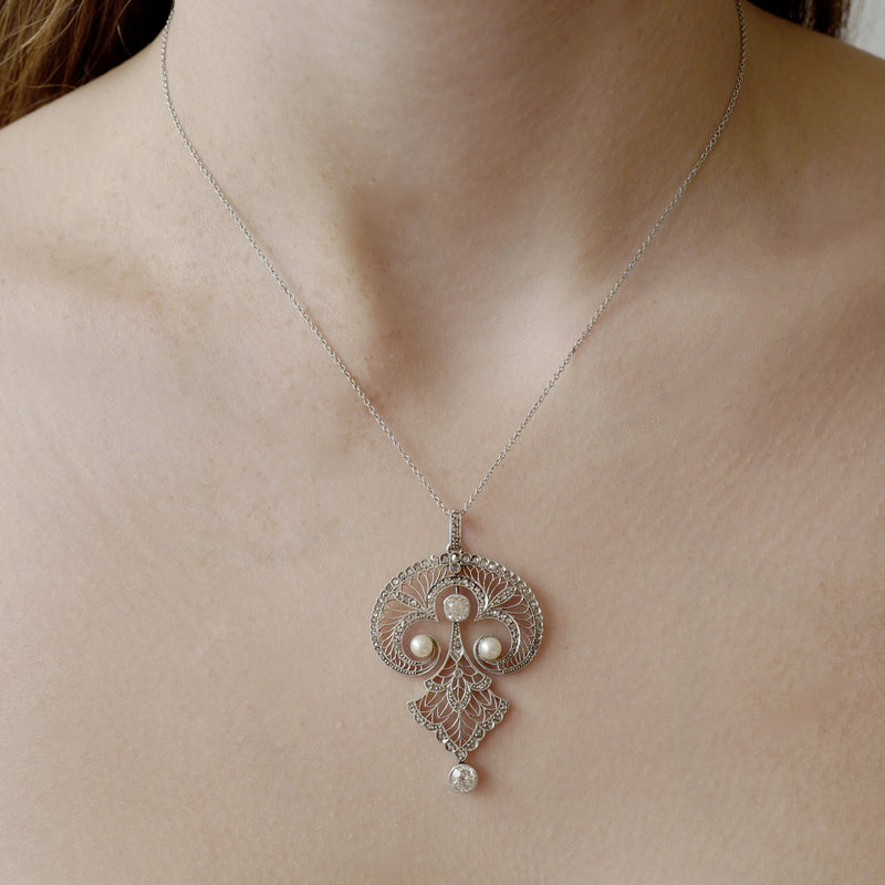 EDWARDIAN PENDANT