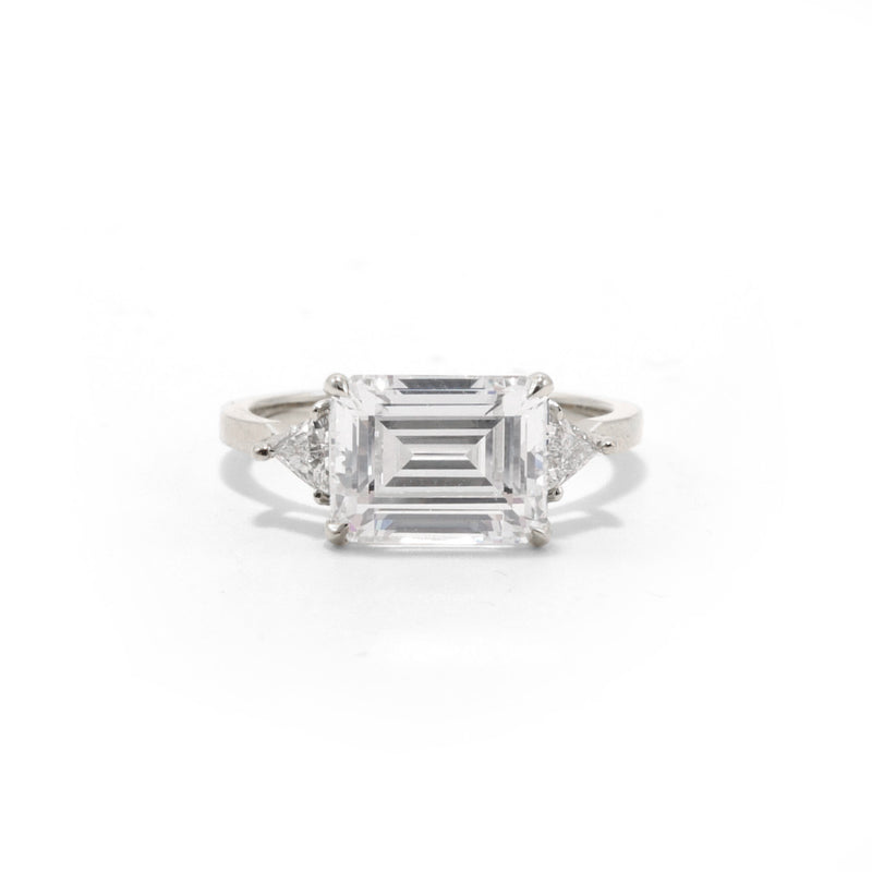 ISOLDE ENGAGEMENT RING