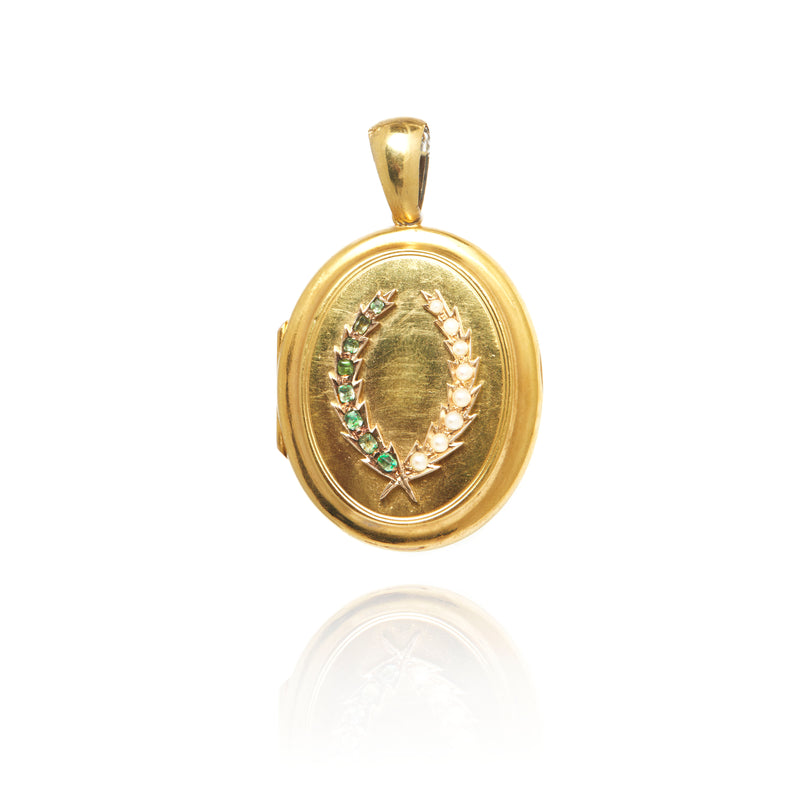 Beryl and Pearl Laurel Wreath Locket