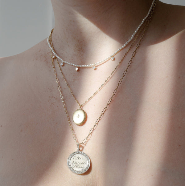 ELLIS BAGUETTE DIAMOND DISC PENDANT